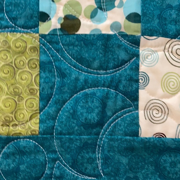 Handmade quilt  greens & blues 100% cotton NT - Picture 3 of 5